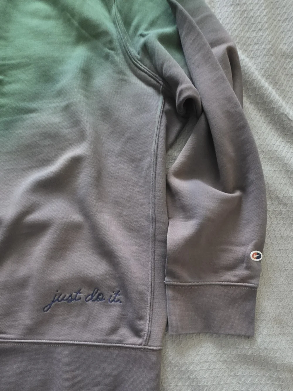 Nike Men’s Crewneck Sweatshirt in Brown and Green